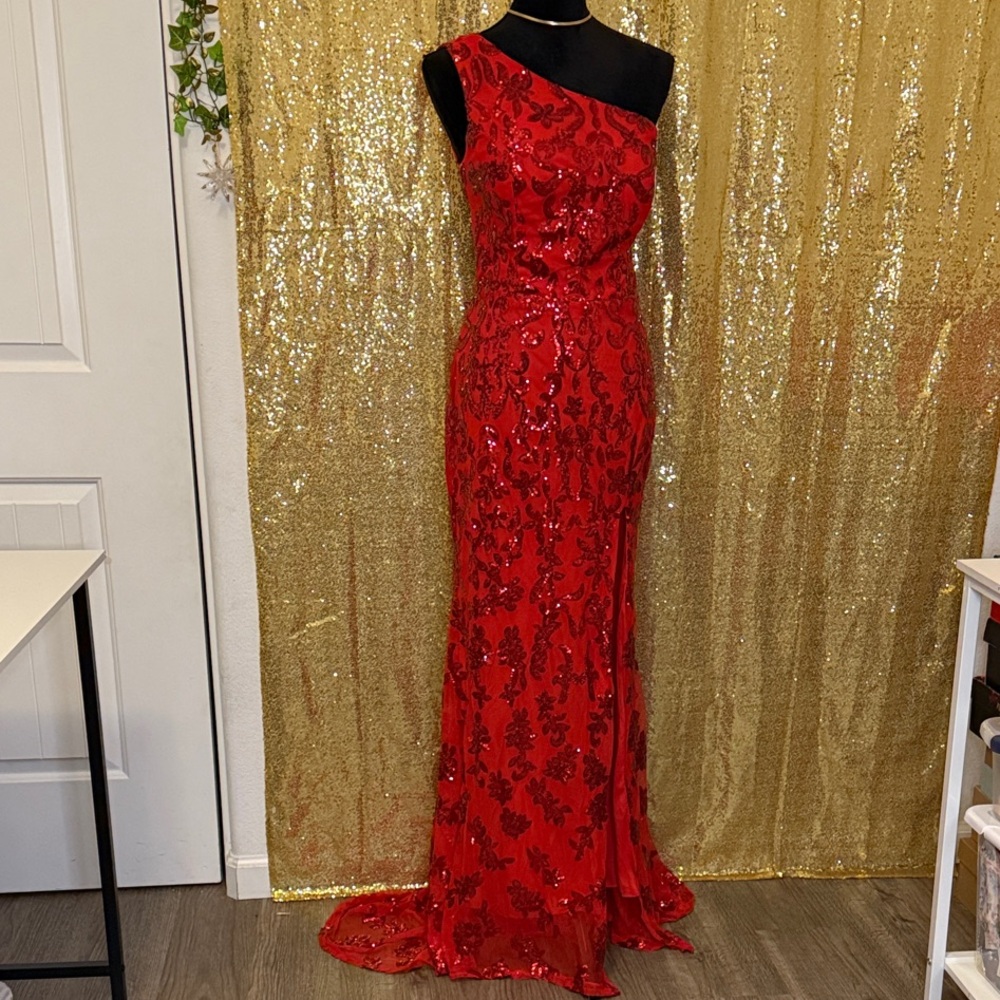 Elegant Red side slit and sweep train dress, One-Shoulder Evening Gown Sequins